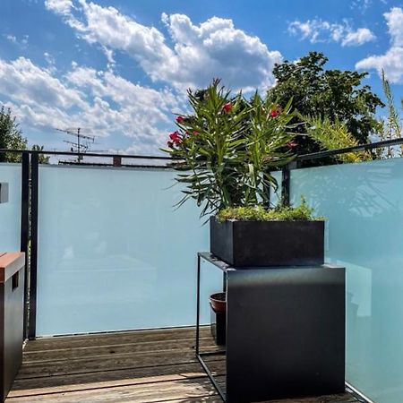 Zimmer - Modernes Apartment Mit 45 Qm. Straubing Luaran gambar