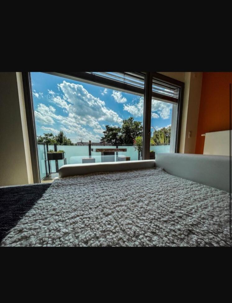 Zimmer - Modernes Apartment Mit 45 Qm. Straubing Luaran gambar